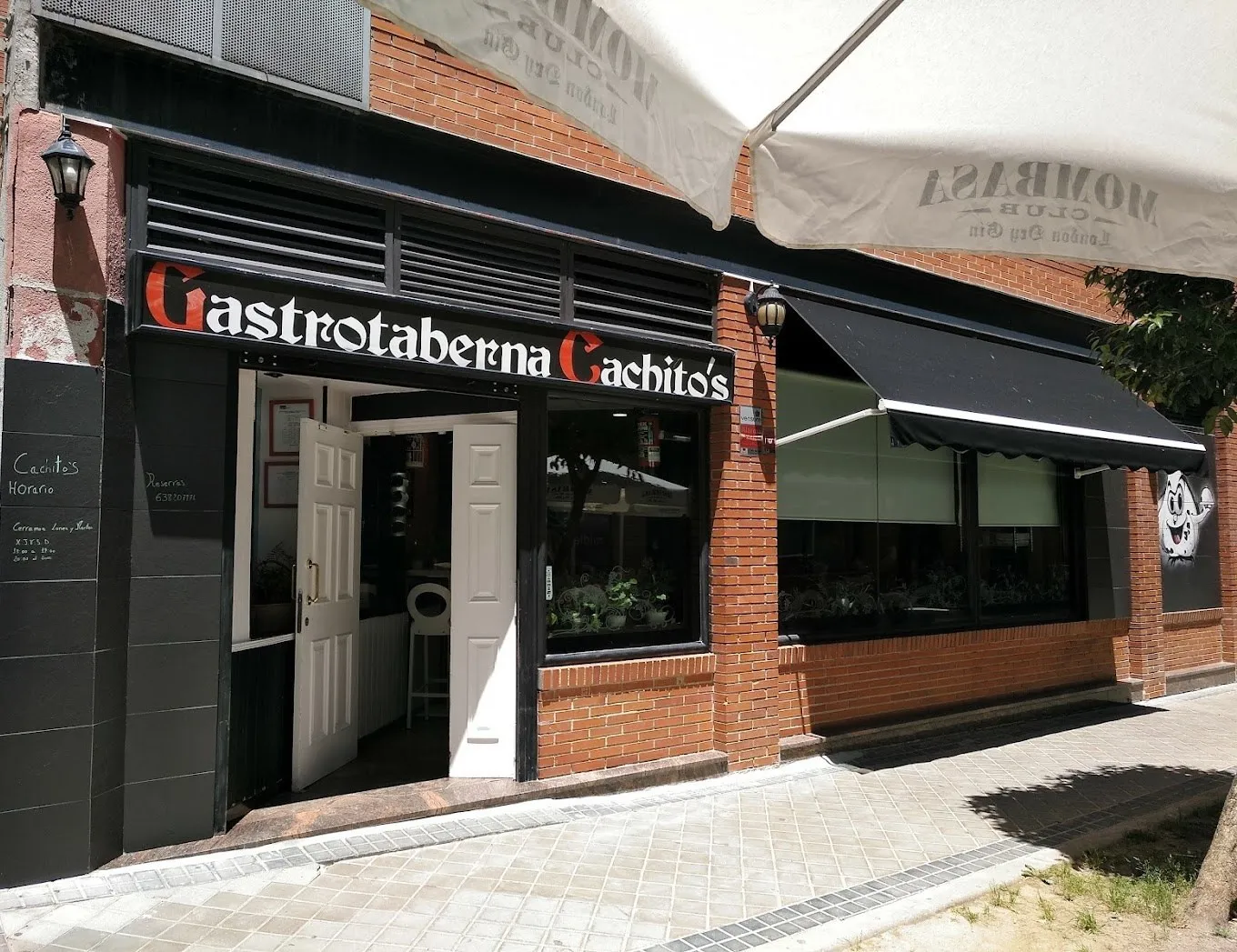 La fachada